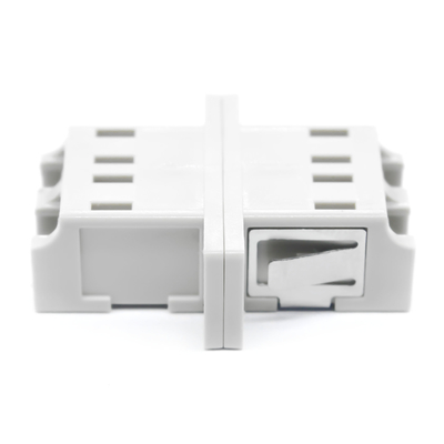 Test di carico ≥ 70 N e perdita di inserimento 0,2 dB Adaptore LC/PC duplex a fibra ottica con flangia