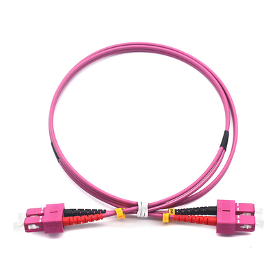 Corde di patch in fibra ottica ad alte prestazioni OM4 MM SC PC a SC PC per la trasmissione di dati senza soluzione di continuità