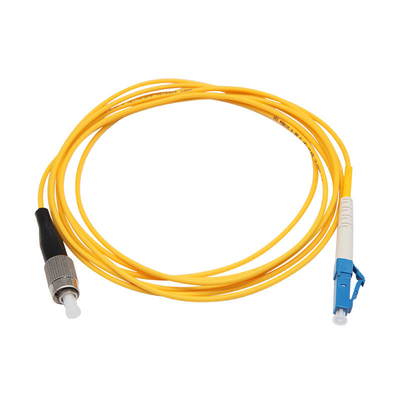 Giacca gialla LC UPC a FC UPC cordone di patch singolo Simplex G657A1 LSZH 2.0mm