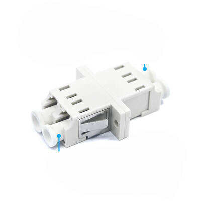 FTTH LC UPC Quadruplex Ottico Adapter con Durabilità Flange 0,2 dB 500 Ciclo Passato