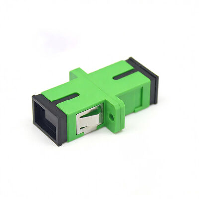 Adattatore Fibra Ottica Simplex SC APC con Flangia - Perdita di Inserzione 0.2dB, Durata 500 Cicli, Manicotto in Zirconia